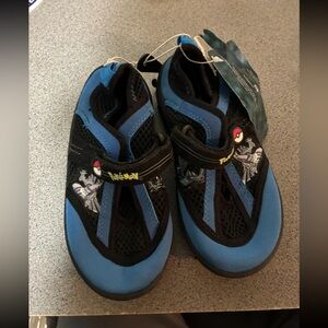 VTG Pokemon Diamond & Pearl SG Footwear NWT Kids Water Shoes 2007. Size 9